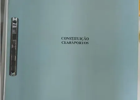 Projeto de lei de 1997 que tratou da constituição da empresa Cearáportos hoje denominada Companhia de Desenvolvimento do Complexo Industrial e Portuário do Pecém.