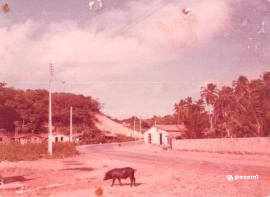 1980 – Curva da rua Antonio Brasileiro, confluência com a rua Dona Mocinha, próximo ao Mercado do Pecém
