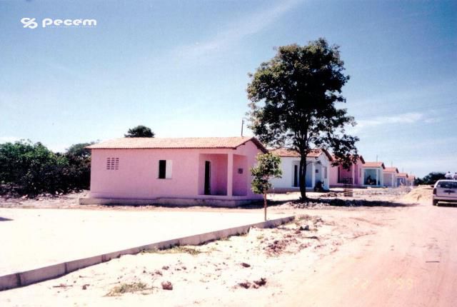 1999 - REASSENTAMENTO COMUNIDADE NOVO TORÉM.