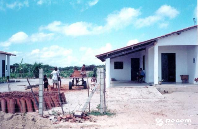 1999 - REASSENTAMENTO COMUNIDADE NOVO TORÉM.