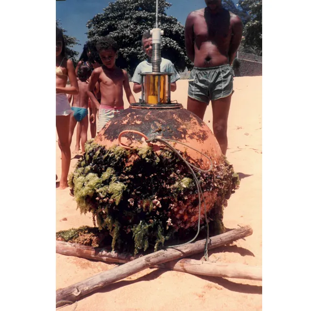 1998 - Troca do ondografo que havia sido instalado em 1995